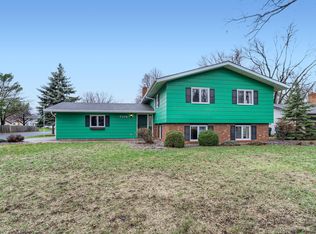 7374 Memory Ln NE, Fridley, MN 55432