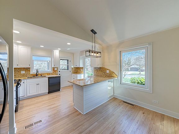 5th image of 500 Bunning Dr
