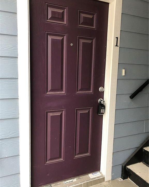 1st image of 501 Ebony Ave