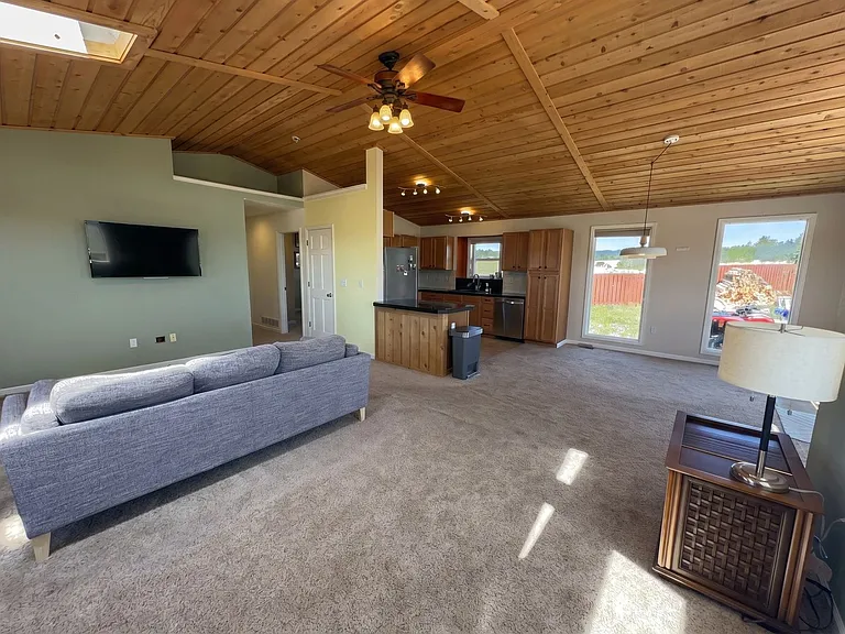 119 Bristlecone Ln — Photo 4