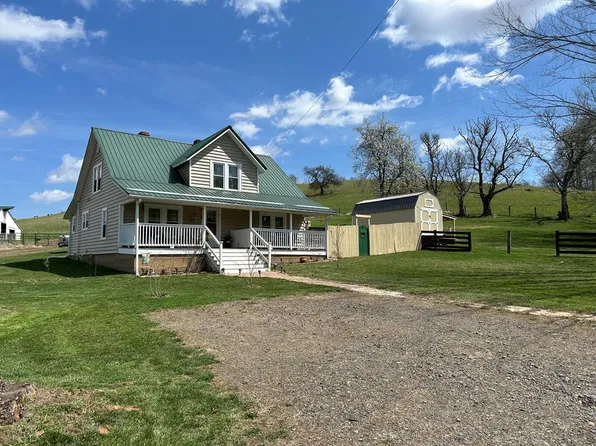 1363 Forest Oak Rd, Woodlawn, VA 24381