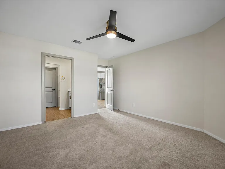 17722 Grove Hill Dr — Photo 10