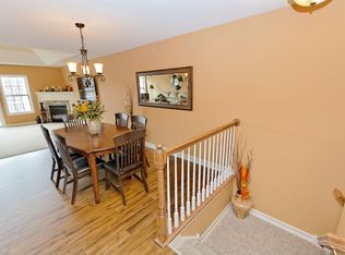 121 Paddock Cir, Schenectady, NY 12306