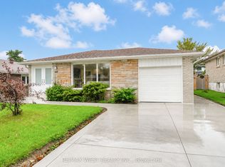 765 Dodsworth Cres, Mississauga, ON L4Y 2H8