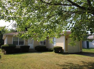 42 Clover Dr, Crystal Lake, IL 60014