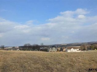 217 Hauer Ter, Spring Grove, PA 17362