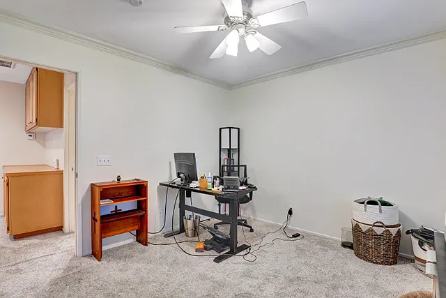 285 Woodcrest Ln — Photo 17