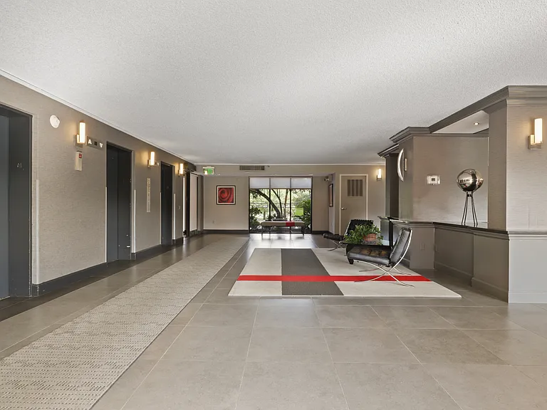 200 N Pickett St #110 — Photo 35