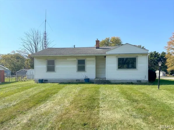 2 Southdowns Dr, Kokomo, IN 46902