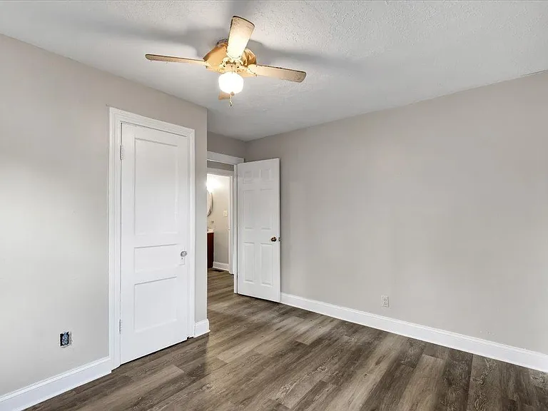 3328 Farnsley Rd — Photo 17