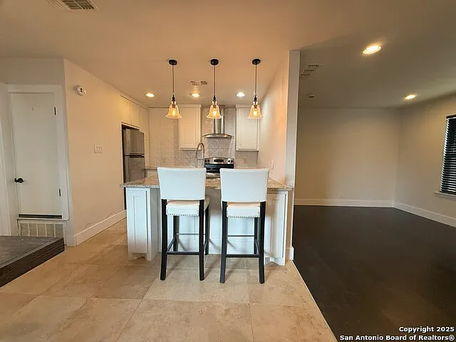 2811 Woodbury St #301 — Photo 4
