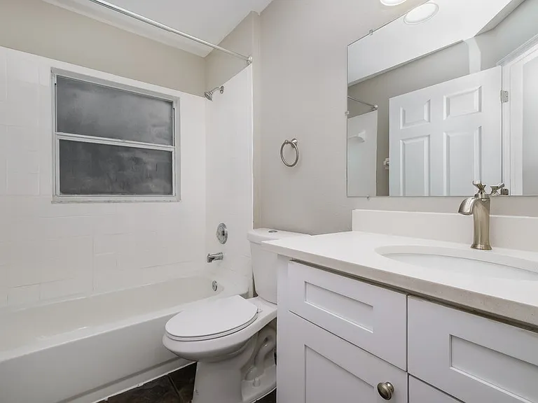 6123 Sand Key Ln — Photo 18