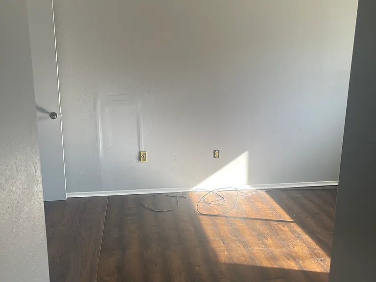 216 N Emerald Loop — Photo 15