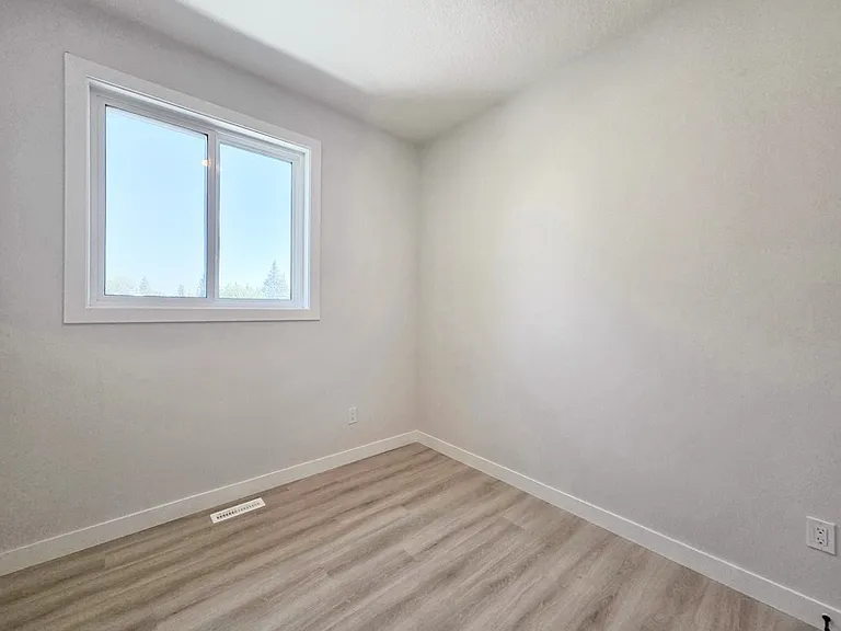 10627 149th St NW #UP — Photo 12