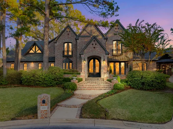 2205 Kingsmill Cir, Tyler, TX 75703