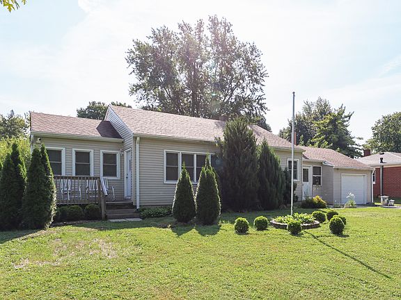 2nd image of 6055 Manker St