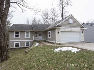 155 Summit Dr, Allegan, MI 49010