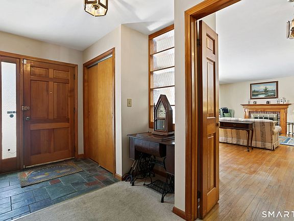 4th image of 97 Greenbrier Road