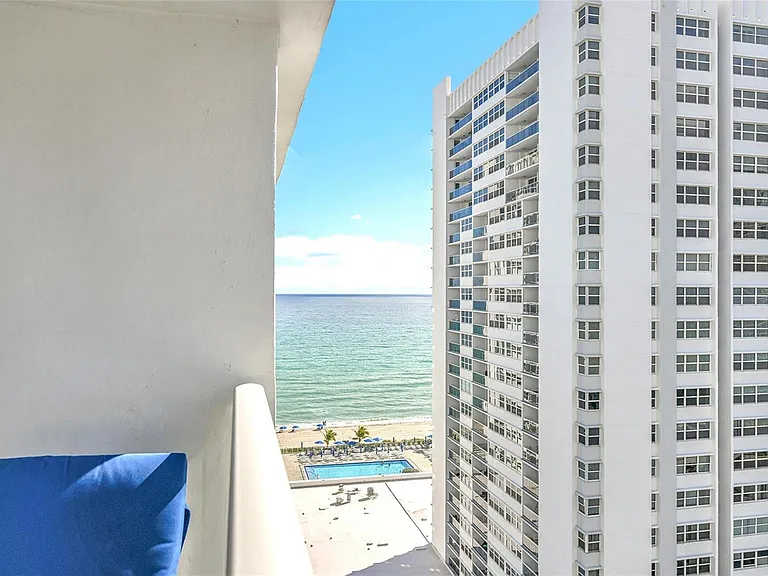 1880 S Ocean Dr #TS-601 — Photo 34