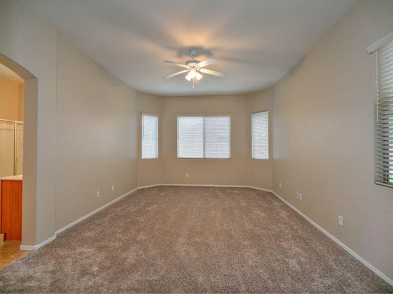26237 N 74th Ln — Photo 9