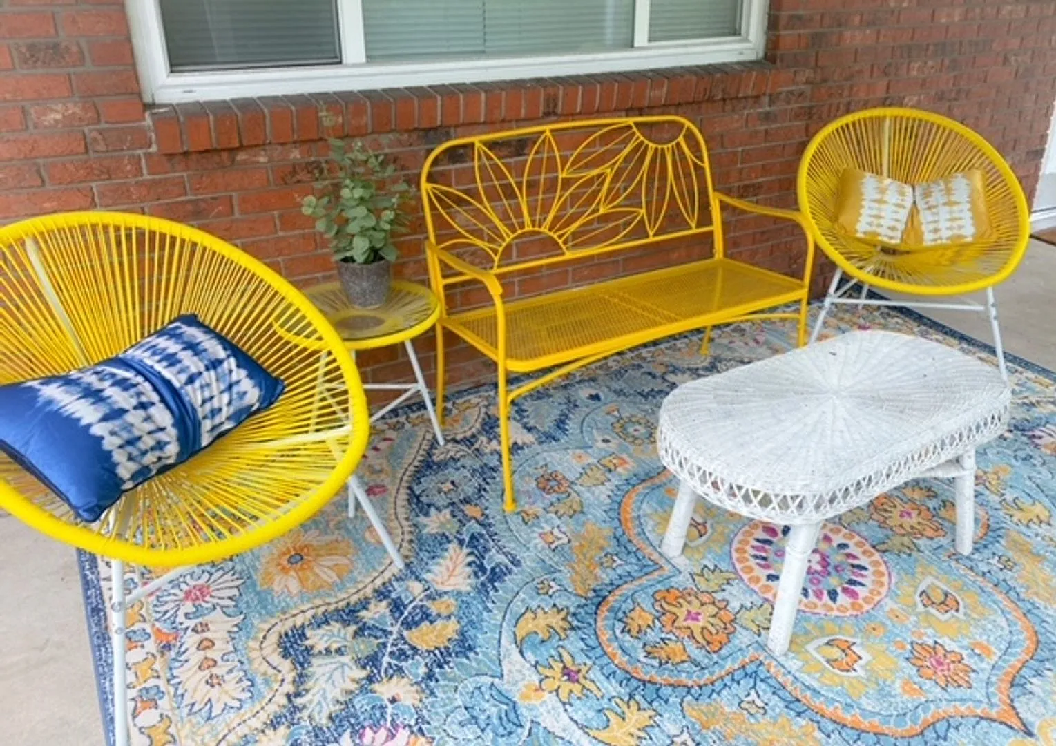 12 Month Lease Pricing Fully Furnished Rental Property First floor duplex unit. Large yard. — Photo 4