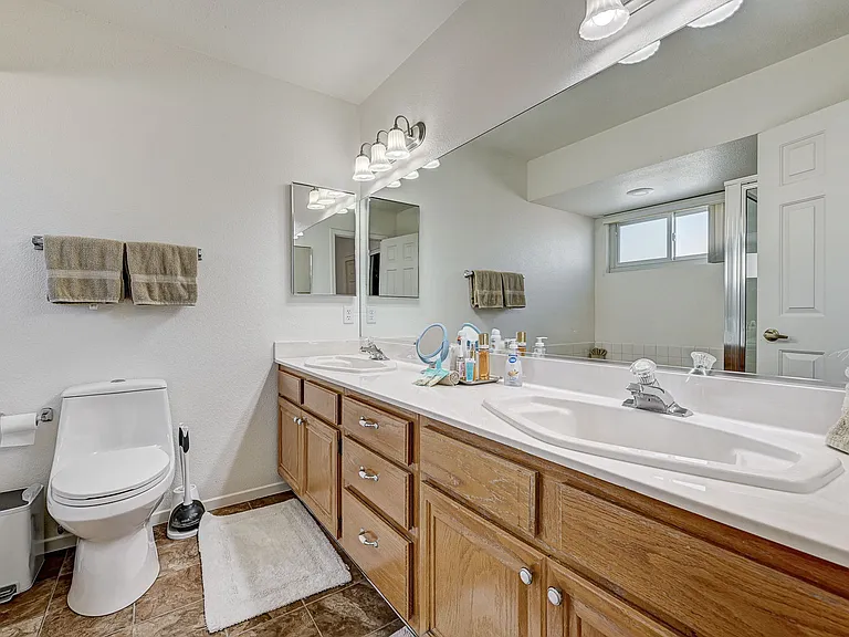 8412 Vibrant Dr — Photo 10