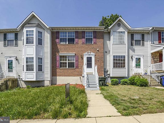 3rd image of 233 Charleston Ct