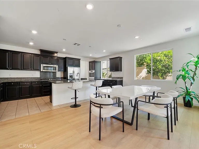 6956 La Rochelle Way — Photo 16