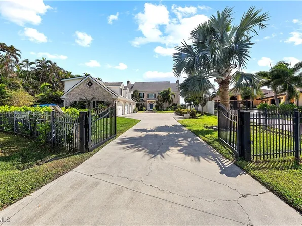 1807 Coral Cir, North Fort Myers, FL 33903