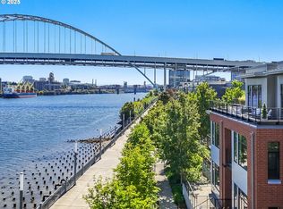 1714 NW Riverscape St, Portland, OR 97209