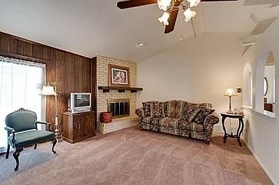 3rd image of 11509 Dumbarton Dr