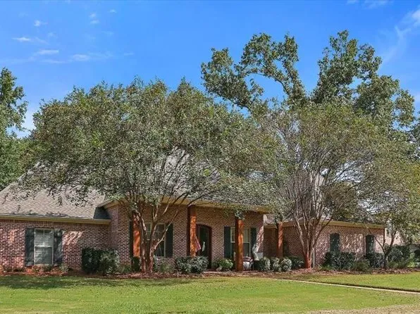824 Aberdeen Cv, Madison, MS 39110