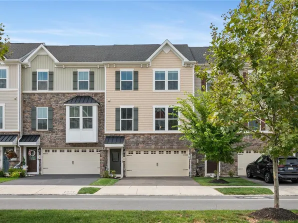 2313 Cook Dr, Easton, PA 18045