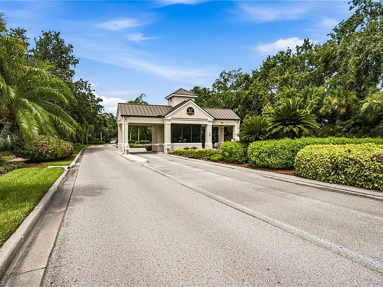 77 Silver Oaks Cir #8102 — Photo 28