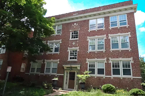757 Syracuse Ave — Photo 2