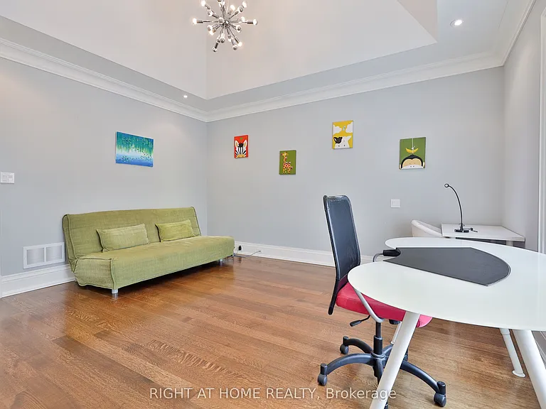 154 Munro Blvd — Photo 25