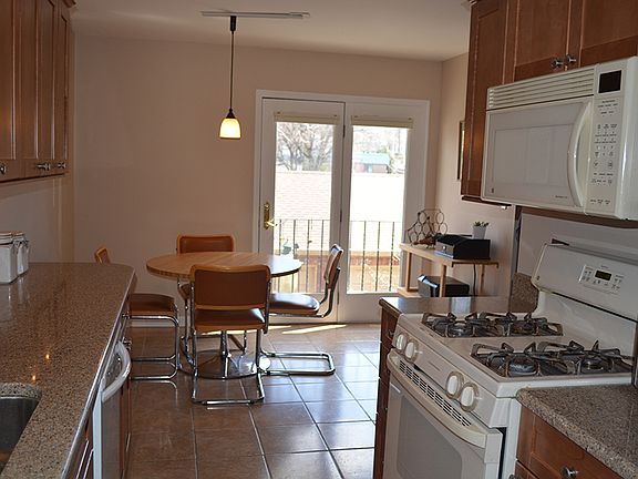 3rd image of 64 Mews Ln