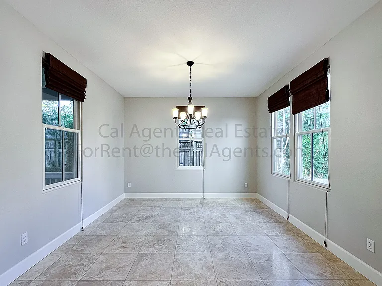 1190 Taraya Ter — Photo 7