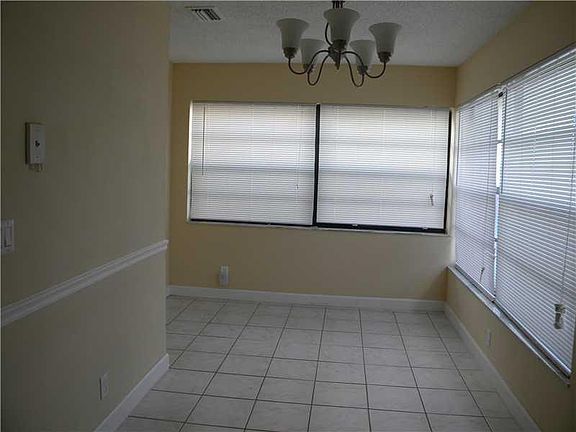 3rd image of 2522 Coral Springs Drive #2522