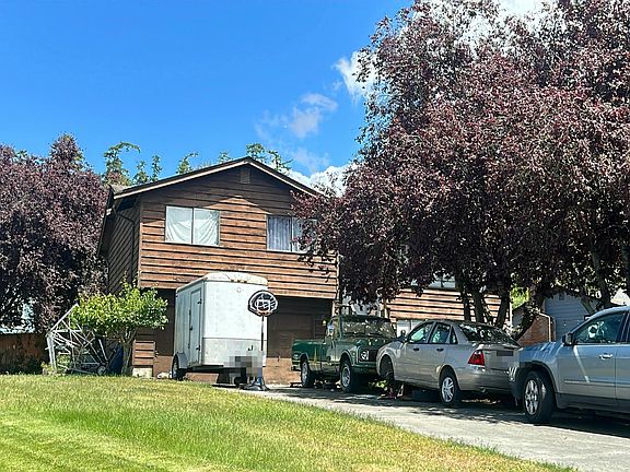 3rd image of 1226 Liberty Ln