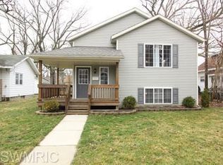 2027 Swensberg Ave NE, Grand Rapids, MI 49505