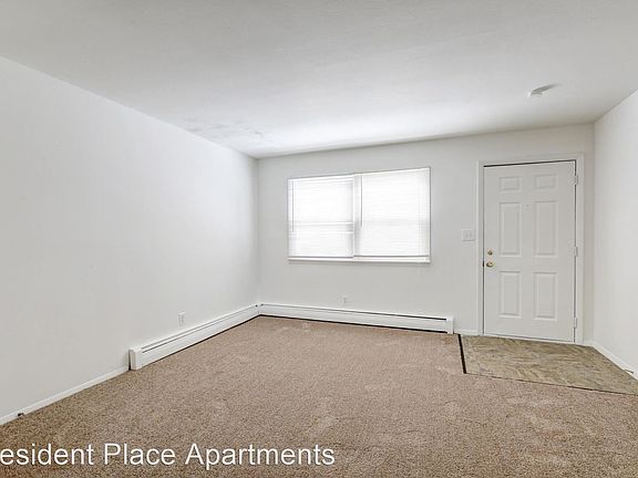 4th image of 818 E Washington St #9270108