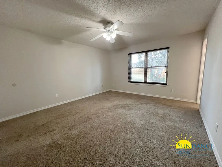 223 Westview Dr — Photo 13
