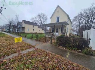 928 S Matthew St, Peoria, IL 61605