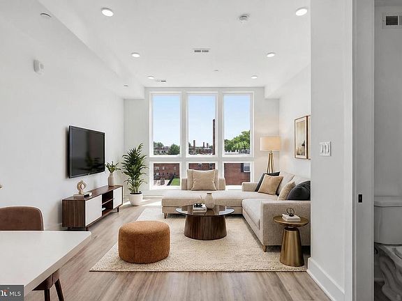2nd image of 2105 M St NE #Penthouse 3