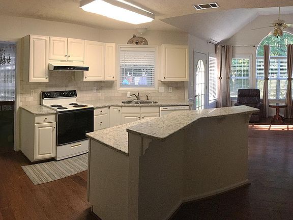 Open floor plan.