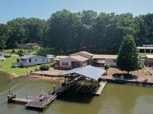 206 Angelica Dr, Edwards, MO 65326