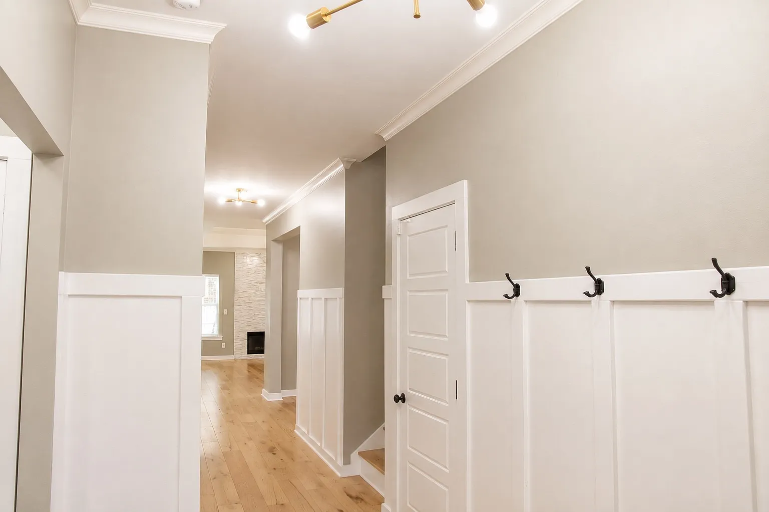 5 bed, 2457 sqft, $3,000 — Photo 4