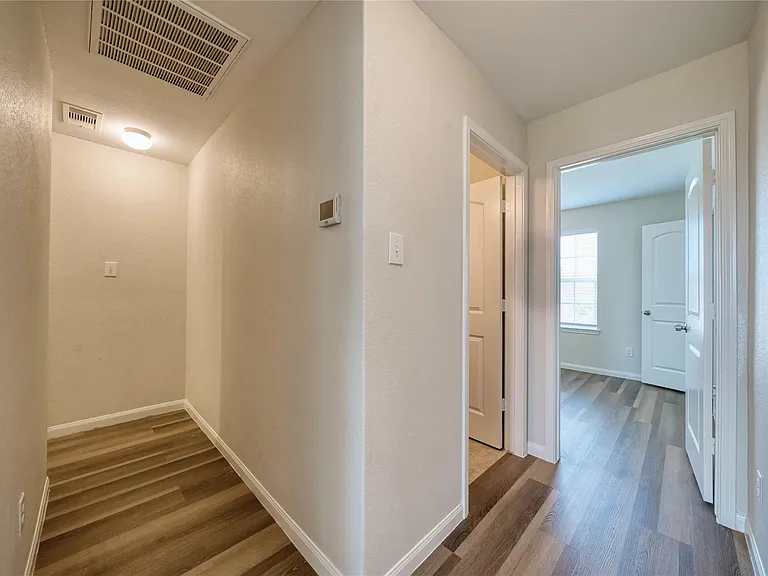 5735 Rainbow Rd — Photo 12