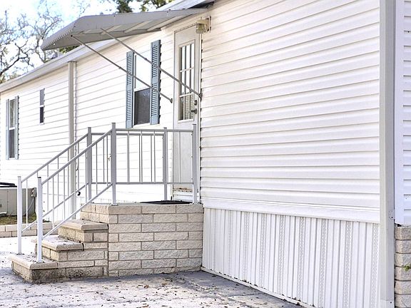 2nd image of 5076 Hackamore Rd